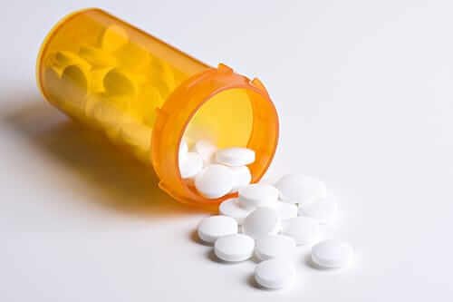 Oxycodone Vs Hydrocodone | Crest View Recovery Center | Asheville NC